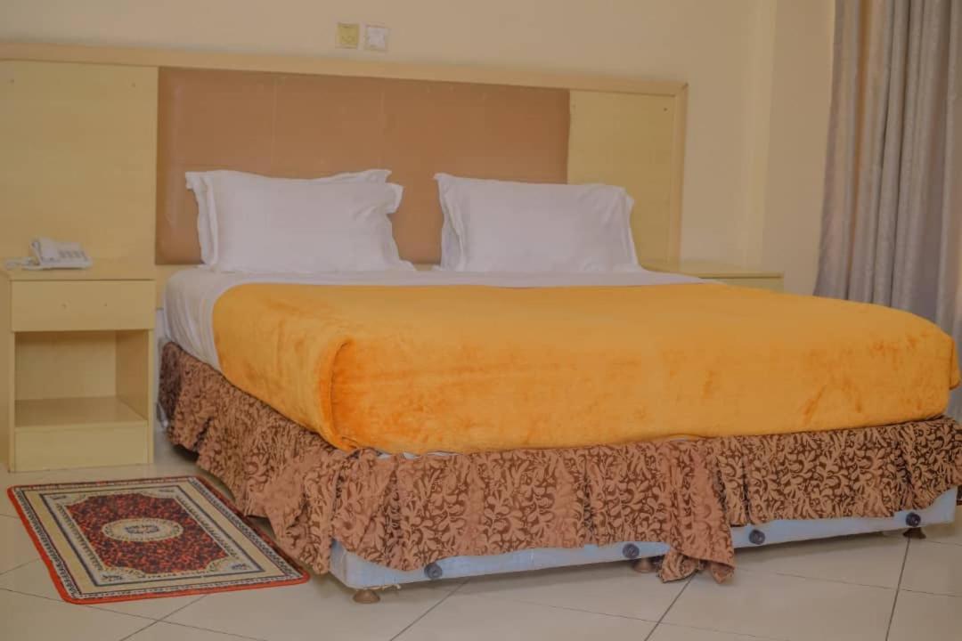 Landmark Hotel Ubungo ภายนอก รูปภาพ